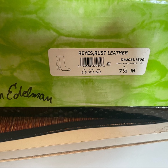 Women's Sam Edelman Leather Boots in Rust Red. Never worn & have the orginal box - Picture 5 of 5